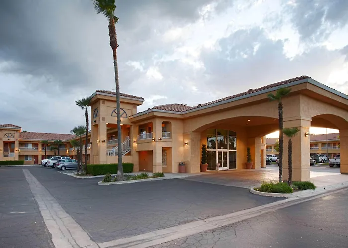 Best Western Inn & Suites Lemoore