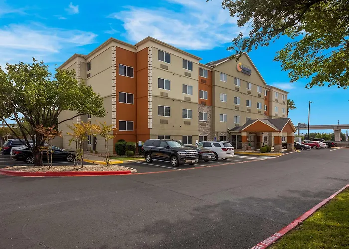 Comfort Inn & Suites Austin North Loop