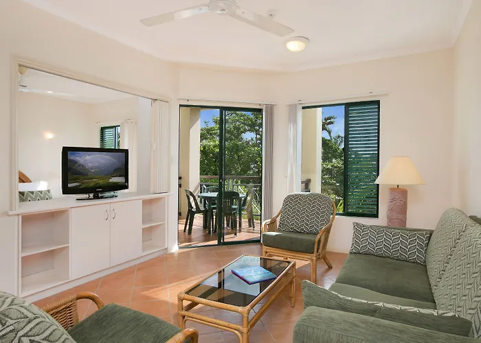 Tropic Towers Apartments