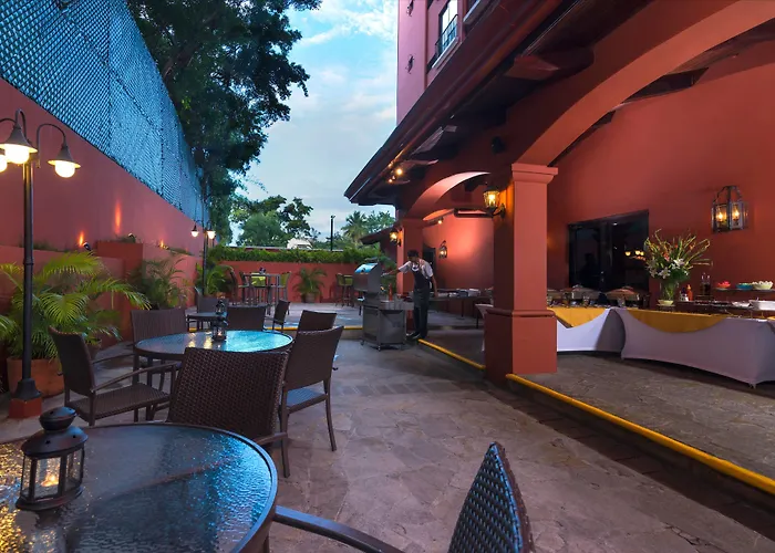 Courtyard By Marriott Santo Domingo Hotel