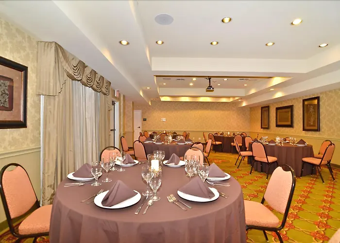 Best Western Plus Monica Royale Inn & Suites