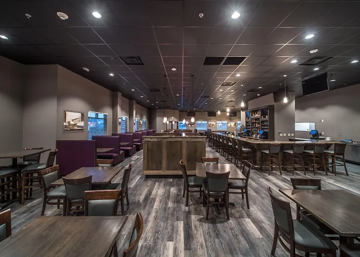 Astoria Hotel & Event Center