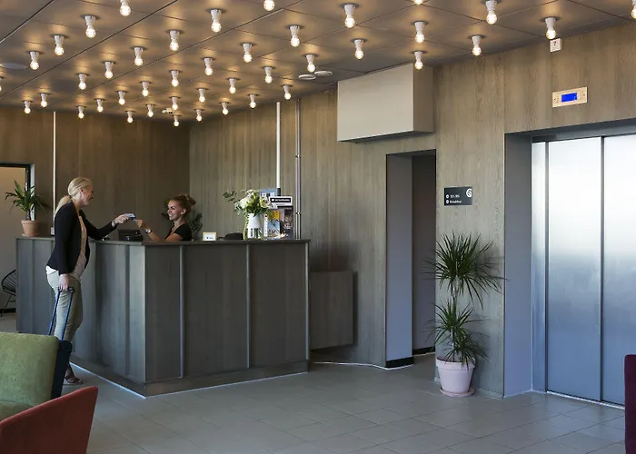Moment Hotels