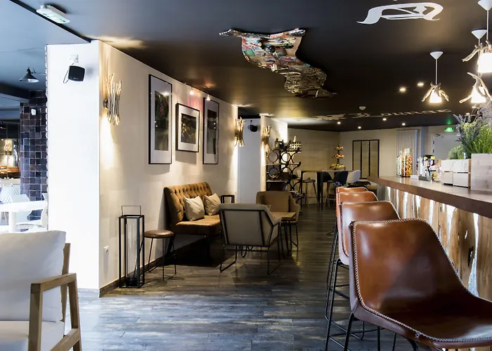 Rock Noir&Spa La Salle-les-Alpes