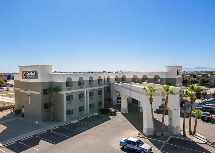 Comfort Inn & Suites Surprise Near Sun City West