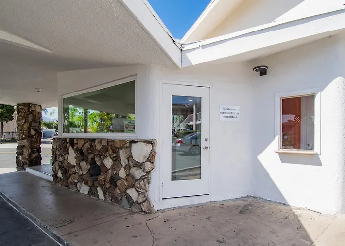 Motel 6-San Bernardino, Ca - Downtown