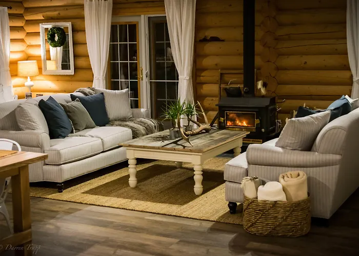 Whitewater Lodge Golden