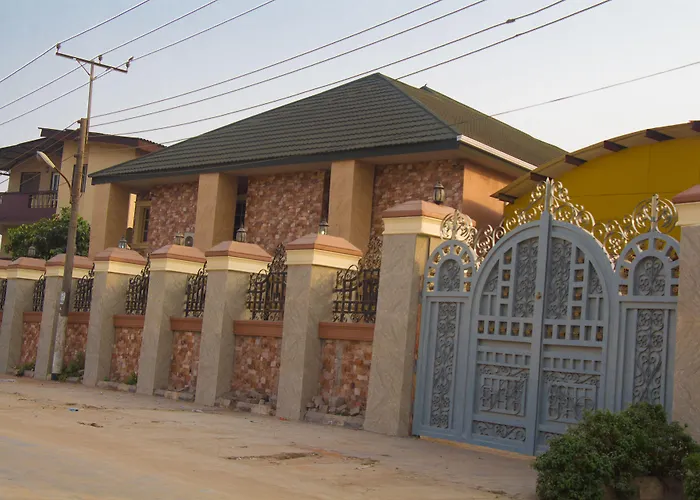 Owee'S Place Lagos
