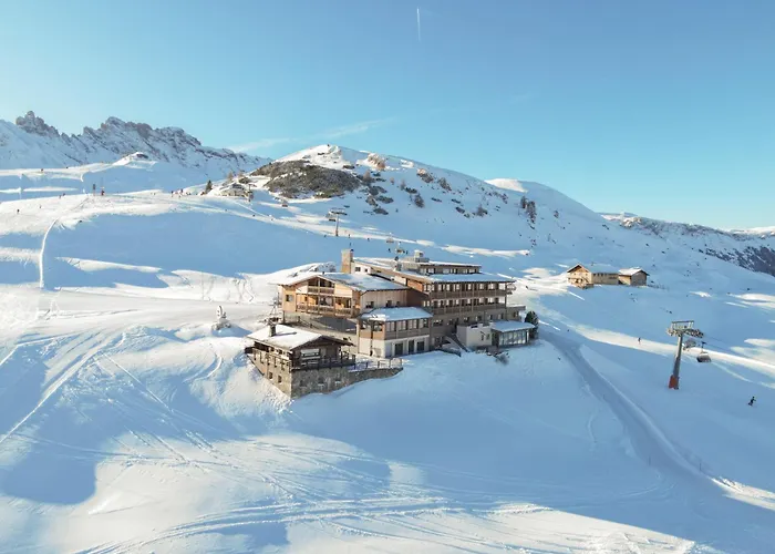 Hotel Goldknopf Alpe Di Siusi