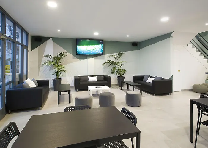 Hotel Base - Adults Only