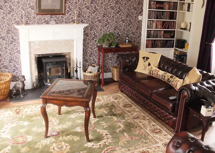 Hollyburn Bed And Breakfast