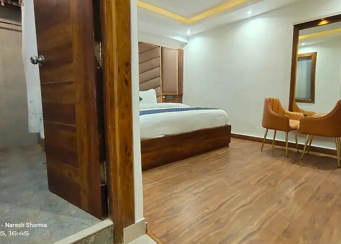 The Central Vista - Shiimla Royale - Near Mall Road- Free Pickup From Railway Station