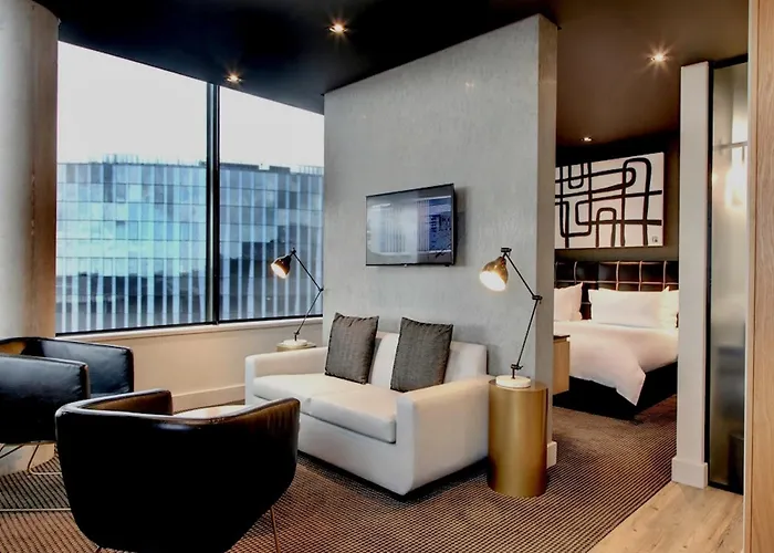 Century City Hotel Urban Square