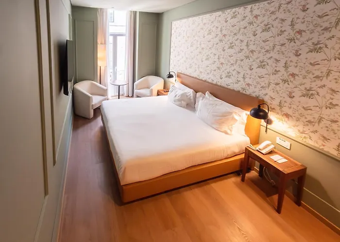 Lisboa Carmo Hotel