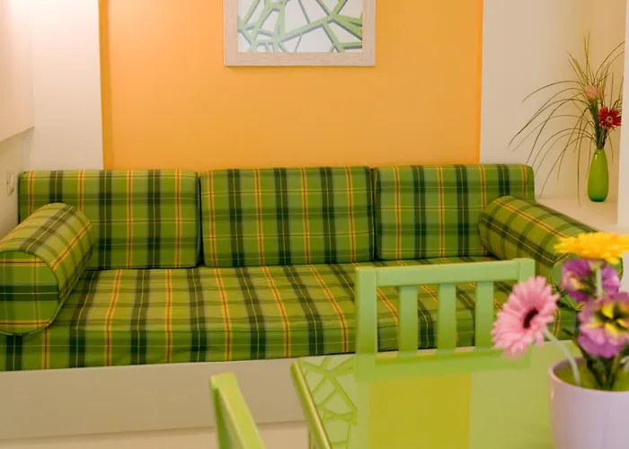 Amaryllis Hotel Apartments Tolón