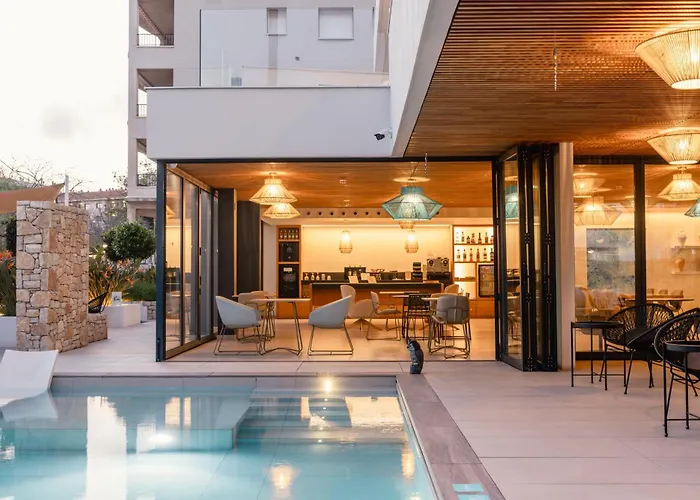 Instants Boutique Hotel