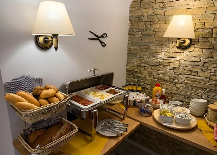Hotel At The Golden Scissors Praag