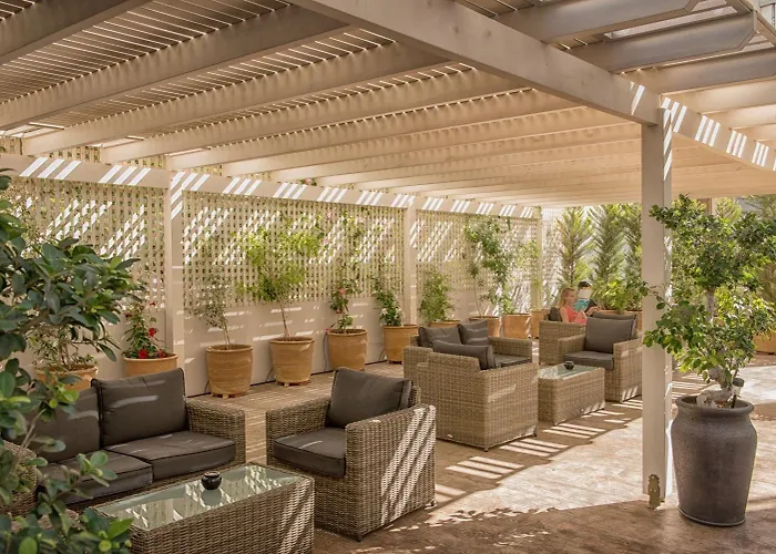 Irini Hotel Candia