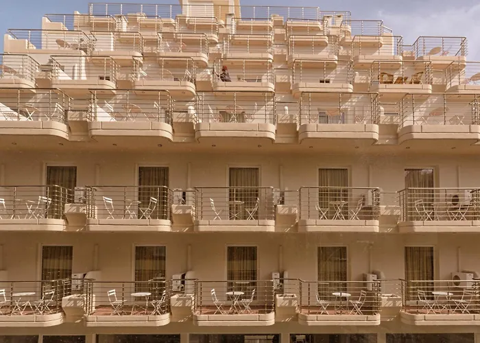 Irini Hotel Candia