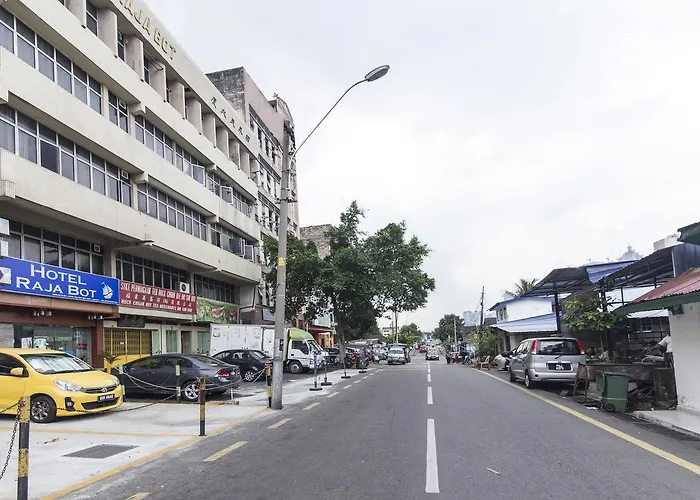 Hotel Raja Bot