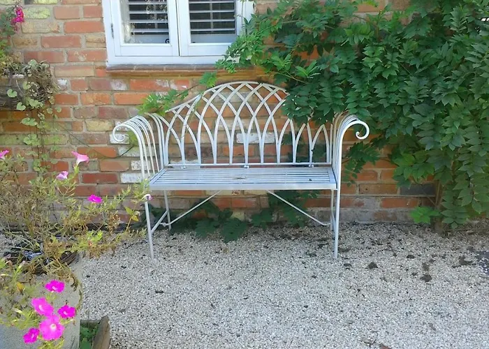 Whispering Cottages Bed And Breakfast Nuneham Courtenay