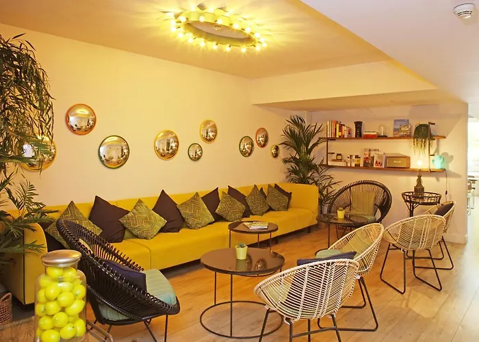 Chic & Basic Lemon Boutique Hotel