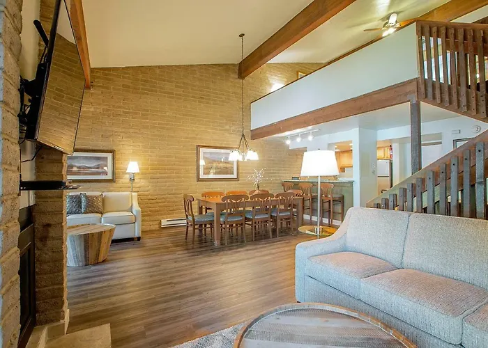 Sandstone Creek Club Condominiums