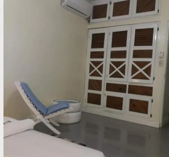 Recycled House Hotel Santo Domingo